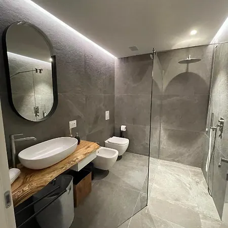 Elvira Appartement *